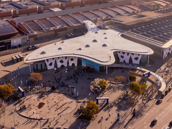 Eingangsbereich der ISE 2026 in Barcelona – Gendo auf der weltweit führenden Messe für Medientechnik.